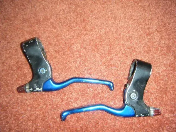 SS7 Levers.webp