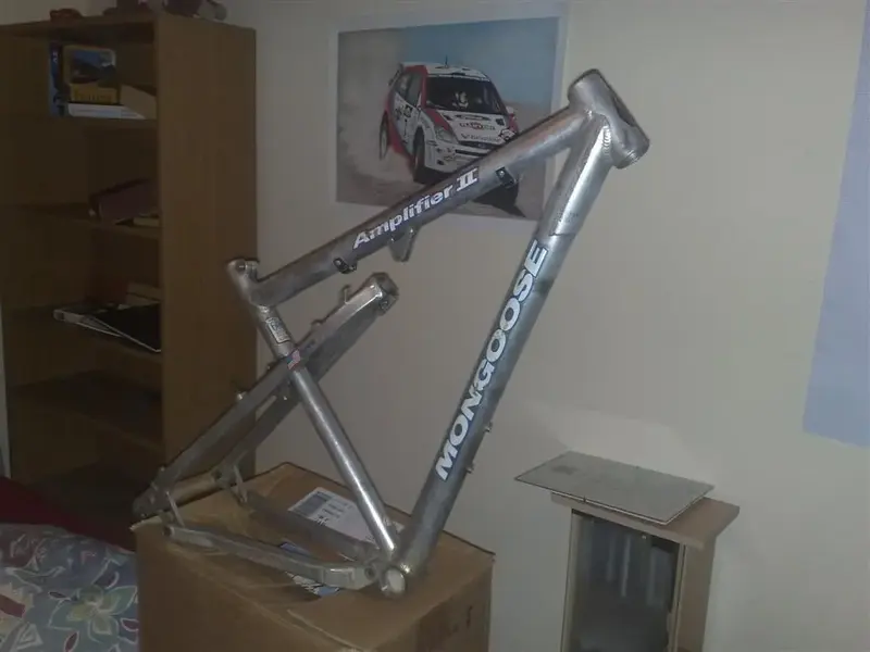 08012010169 (Large).webp