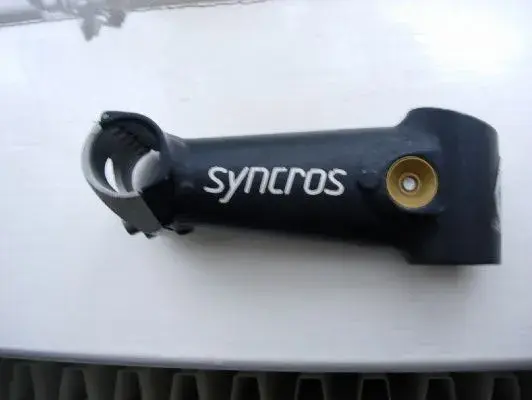syncros002.webp