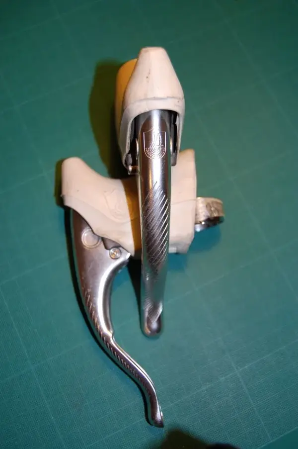levers 001.webp