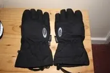 glove1.webp