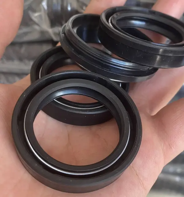 35mm seals cutted.webp