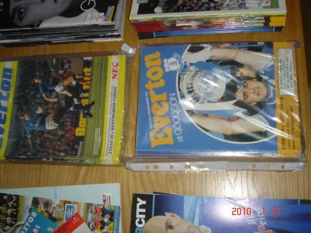 records 002.webp