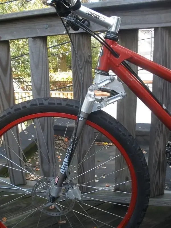 amp fork detail.webp