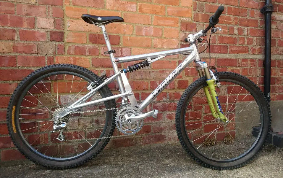 96 Santa Cruz Heckler | Retrobike