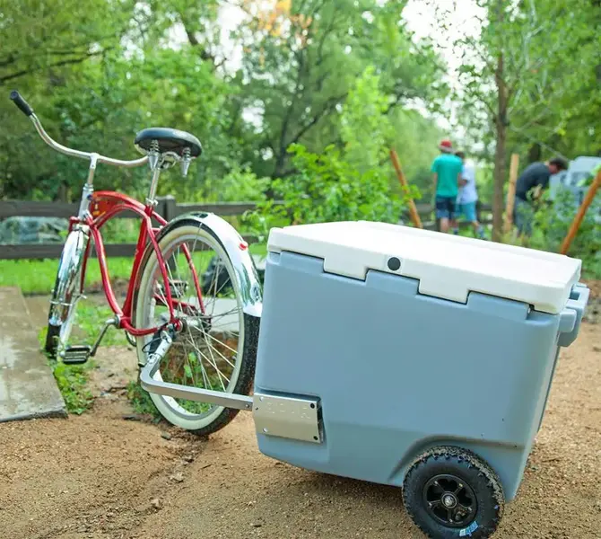 rovr-roller-cooler-highly-functional-cooler-lets-you-tow-it-behind-a-bike-0.webp