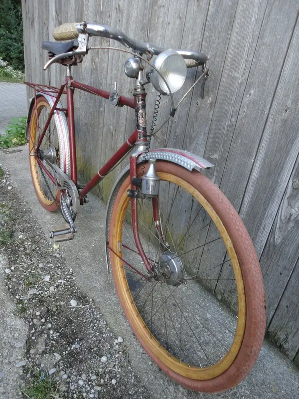 30s Peugeot 2.webp