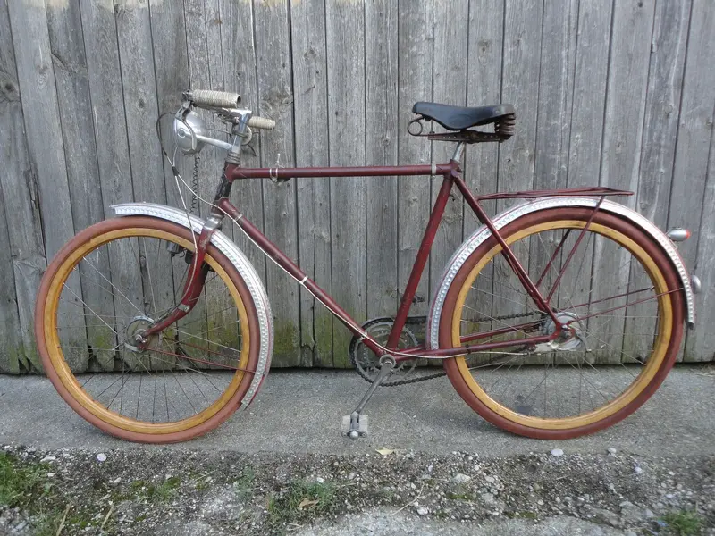 30s Peugeot 3.webp