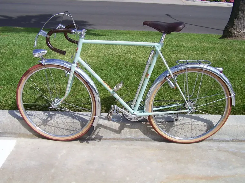 1946⁄7 Alex Singer2.webp