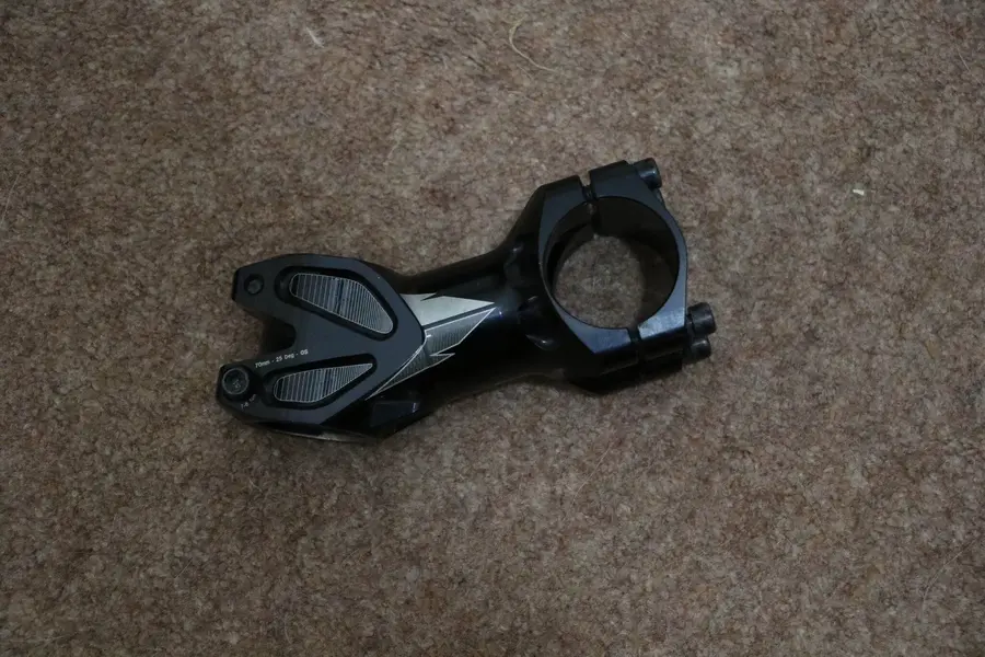 hs02.jpg