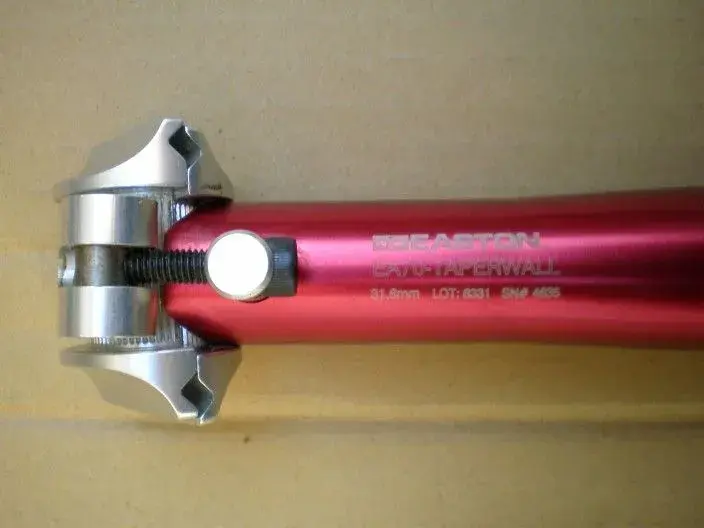 Moby clamp rear.webp