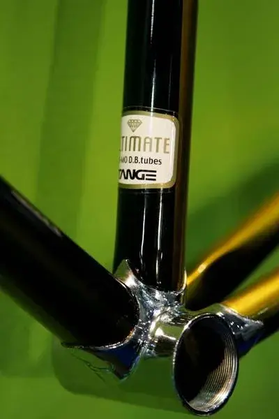 tange2.webp