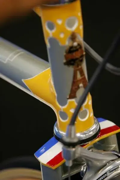 tricolor2.webp