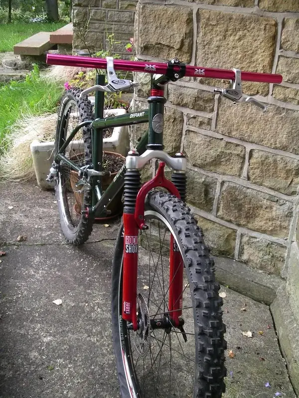 Boulder Defiant Front.webp