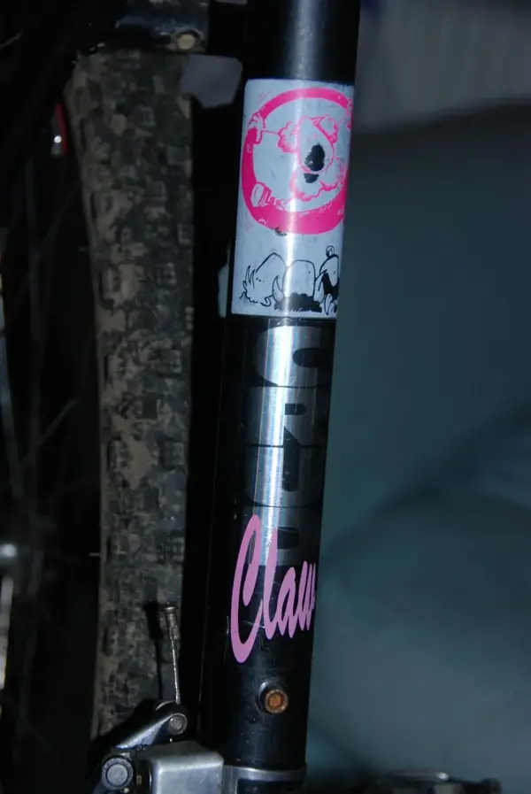 Saracen Trekker Comp 1990ish DSC_0143 seat tube stickers.webp