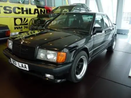 Ringo's 190 E 2.3 AMG.webp