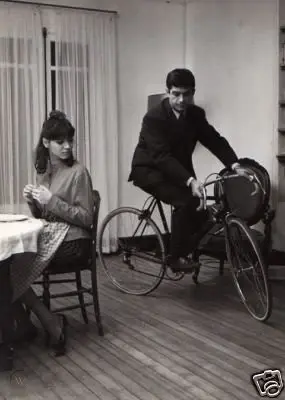 anna-karina-une-femme-est-une-femme-brialy-orig_1_742a705c519187db002729dc86d546f4.jpg