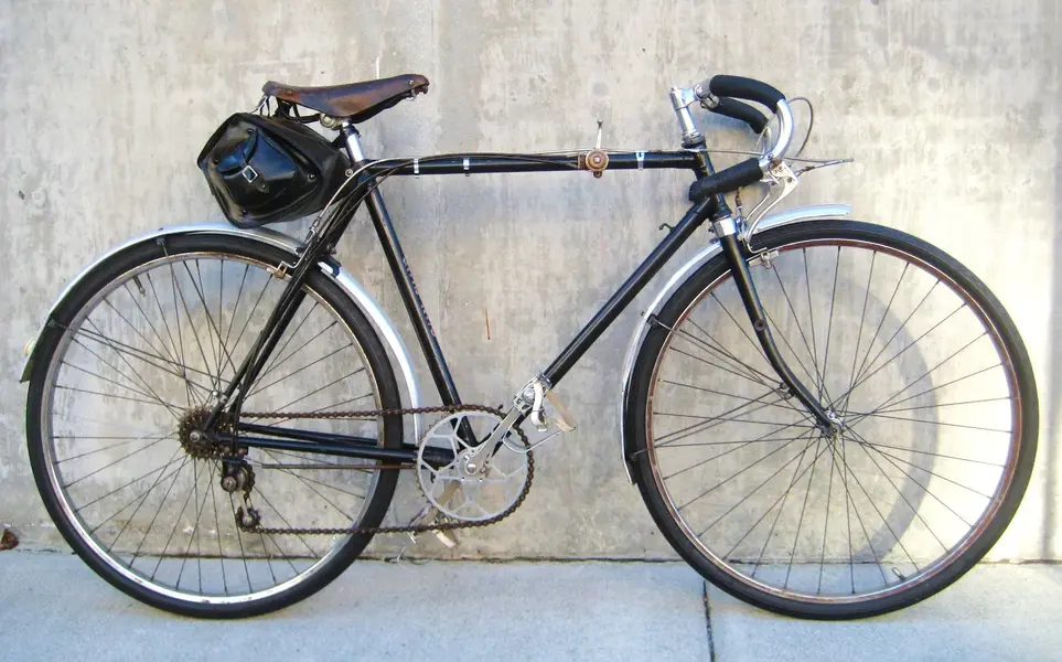 Sun Club Racer 1930s 1.webp