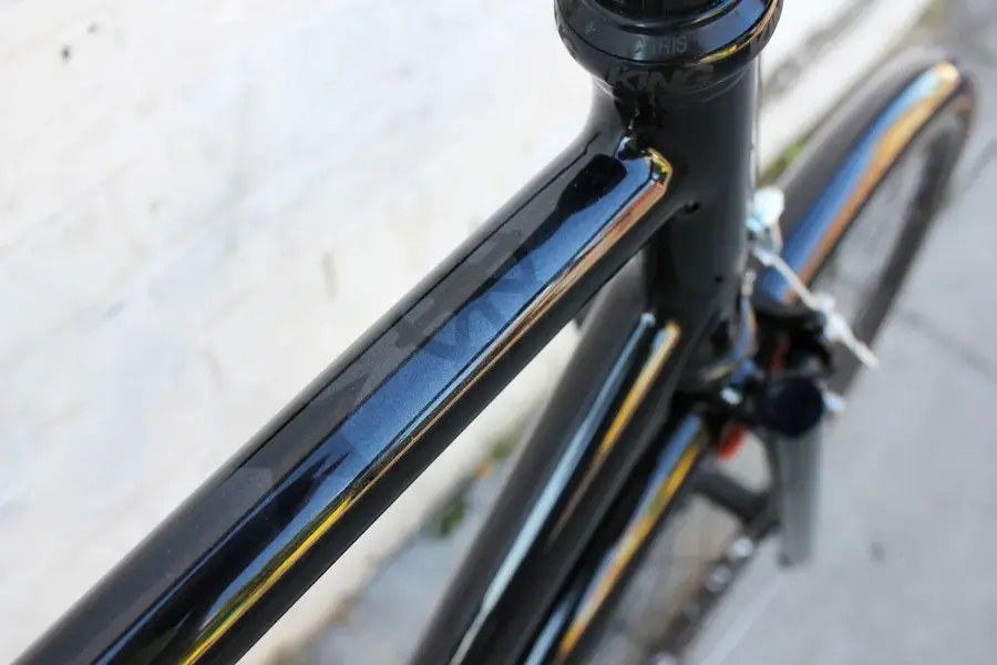 donhou-bicycles-black-commuter-4.webp