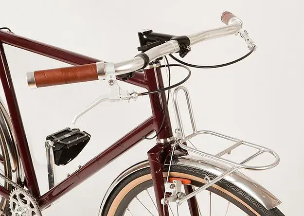 sven-cycles-rouge-noir-roadster-2.webp