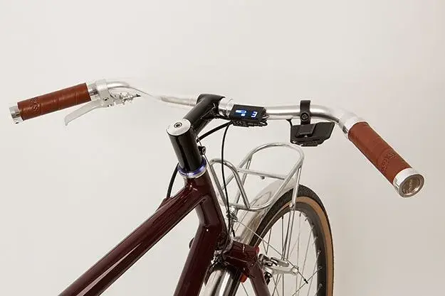 sven-cycles-rouge-noir-roadster-3.webp