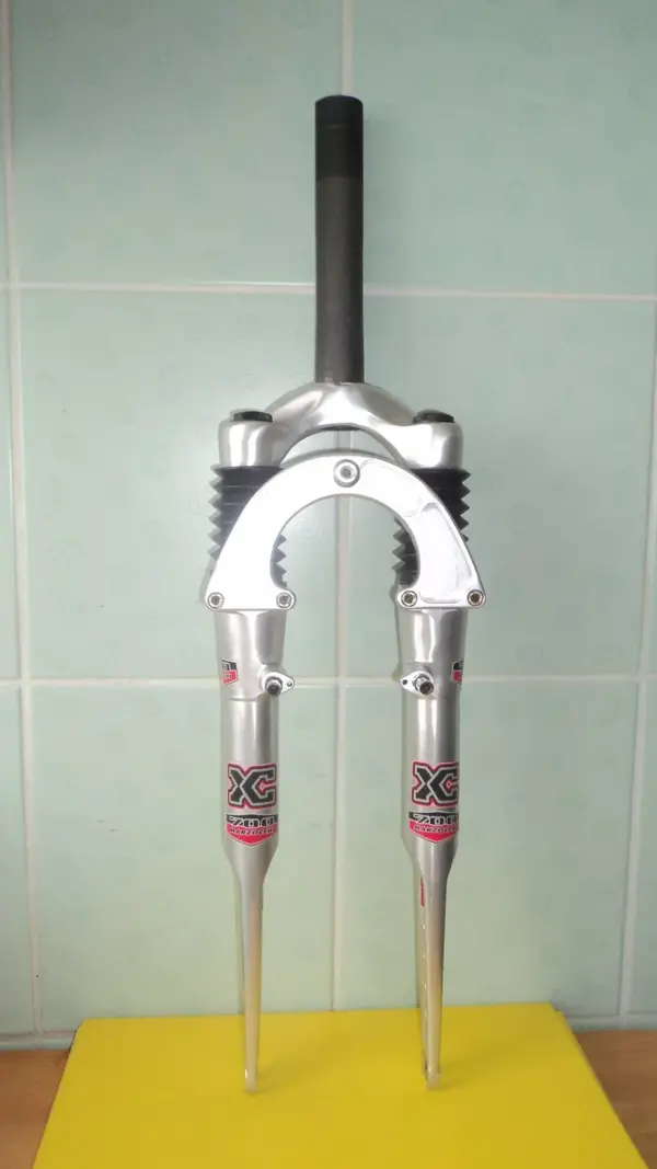 xc700.webp