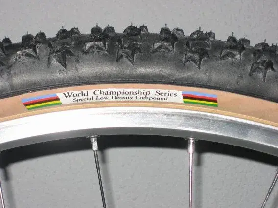 Ritchey Z-max 1.9 WCS.webp