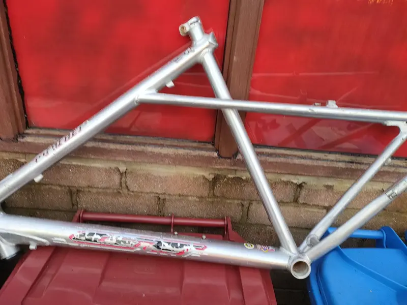 Sold - 97 GT ricochet frame | Retrobike