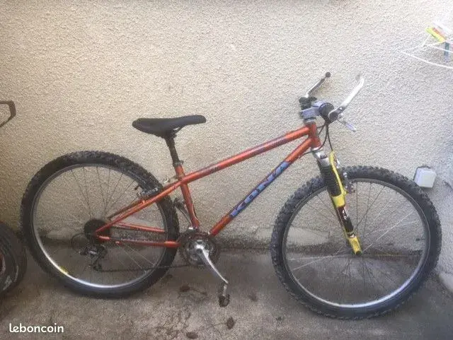 Kona Lava Dome 1996 drive side.webp