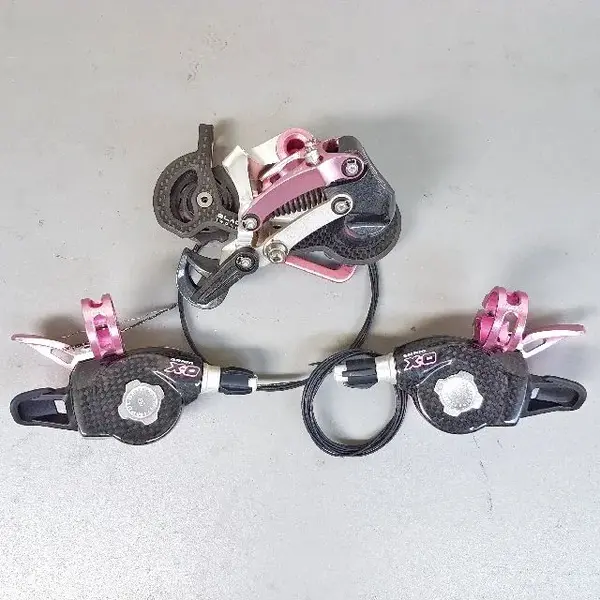 sram_x0_9_speed_shifters_and_rear_dee_pink_1504419401_6168eb06.webp