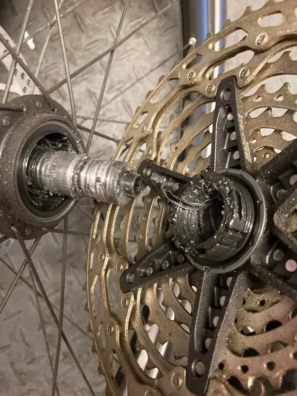 e bike hub.webp