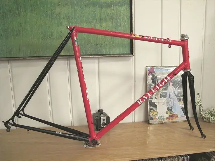 477f29a0229638b886dbdde07353465b--s-raleigh-bikes.webp