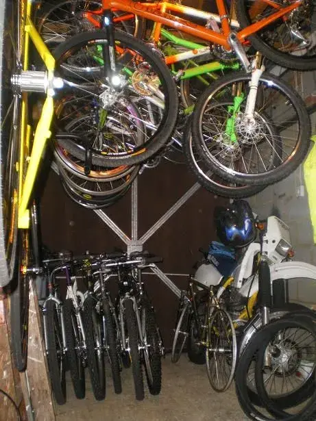the garage.webp