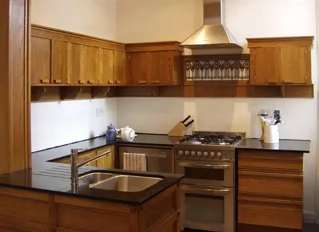 kitchen-oates-web2 (Small).webp