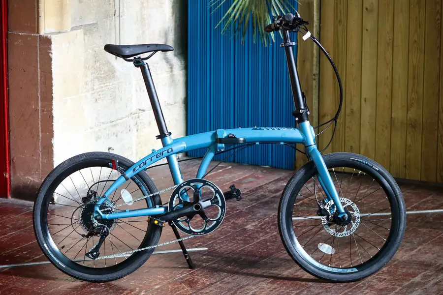 2022-carrera-intercity-disc-9-speed-folding-bike.jpg