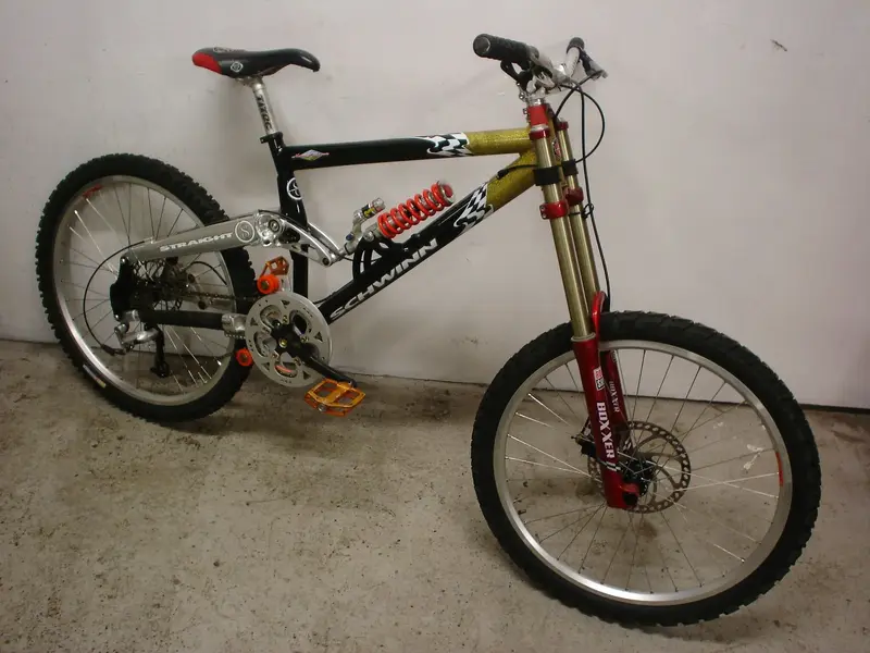 1998 Bianchi Nth x34 ST and a Homegrown Team | Retrobike