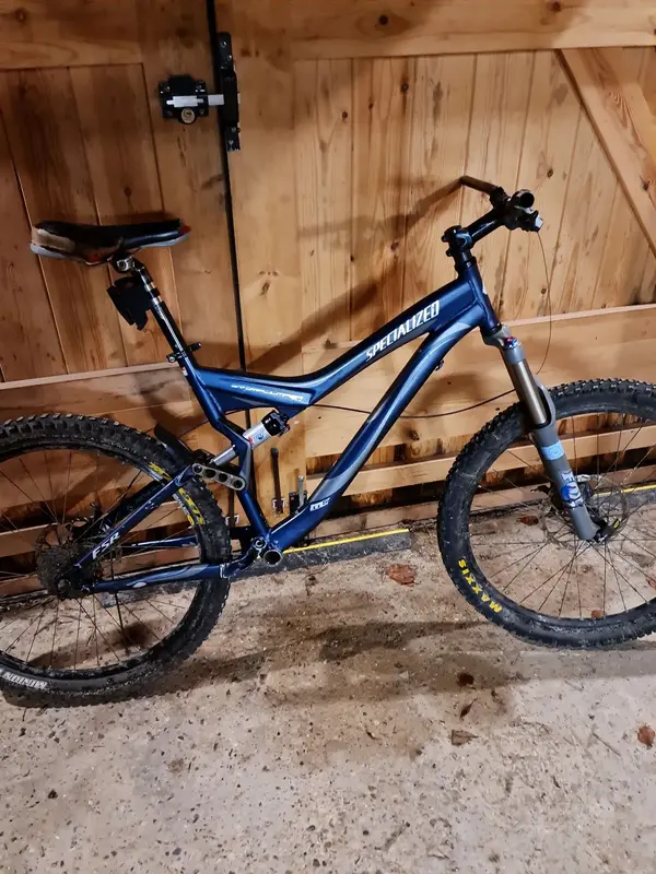 Wanted 2007 Specialized stumpjumper FSR pro carbon in green size L or maybe M Retrobike