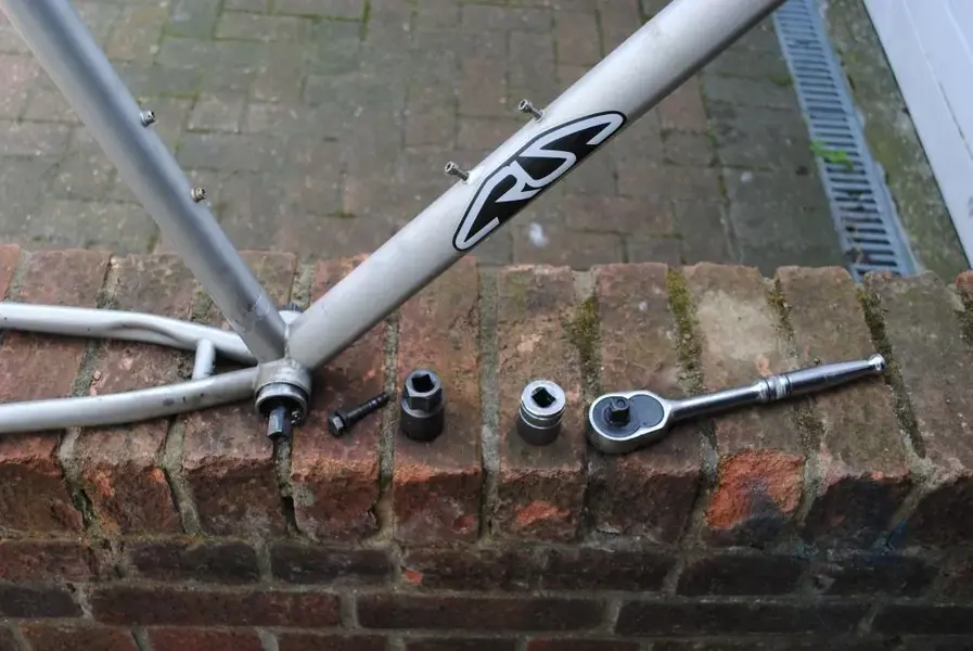 1 Shimano BB removal part one.webp