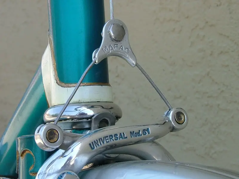 MOTOBECANE LE CHAMPION 9.webp