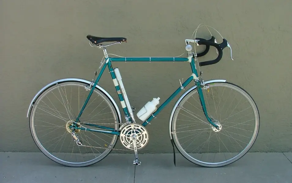 MOTOBECANE LE CHAMPION 27.jpg