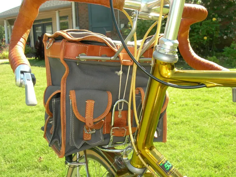 Gilles Berthoud Nomade 650b14.jpg