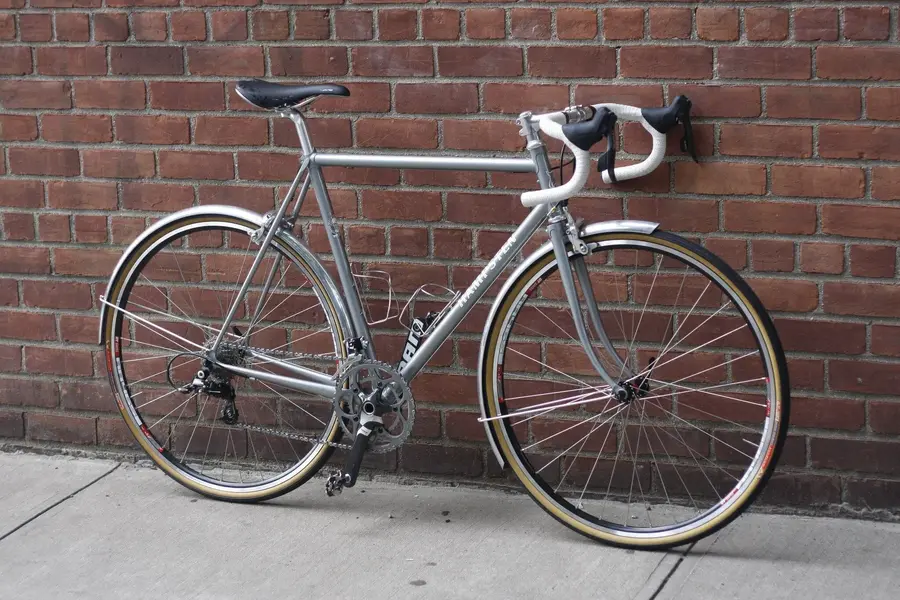 HAMPSTEN TEAM PRO 9.webp