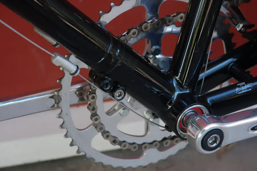 VELO CULT1.jpg