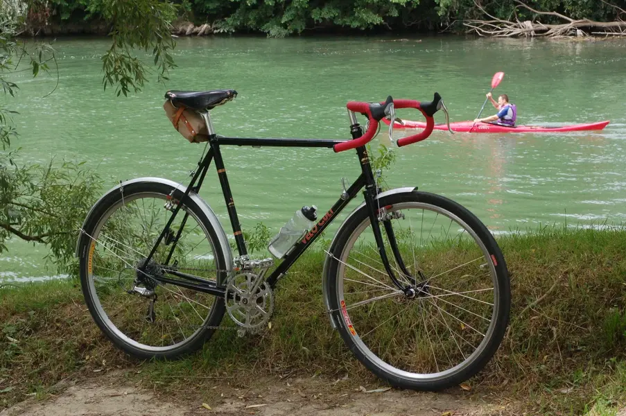 VELO CULT14.jpg