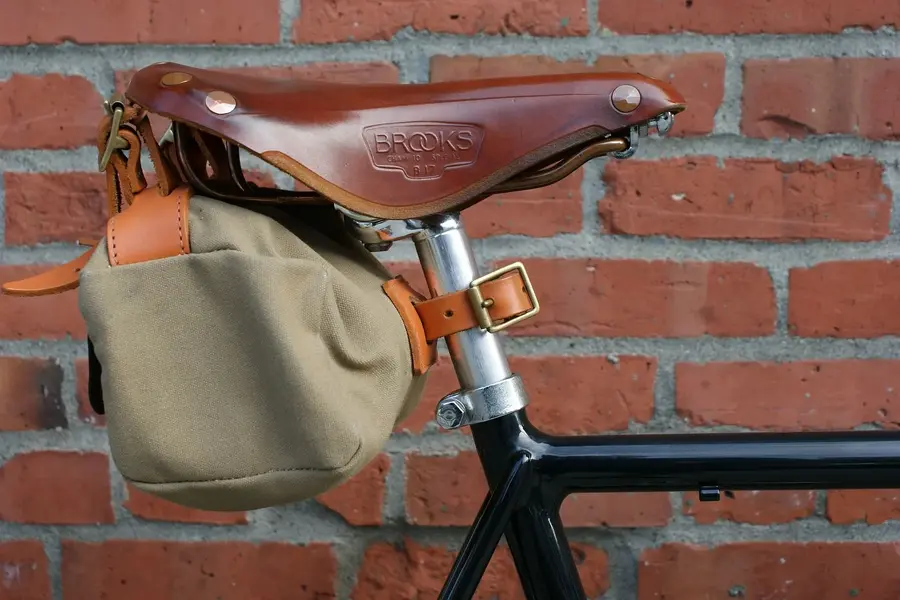 SCHWINN SPORTS TOURER TOWNIE 1970S 2.jpg