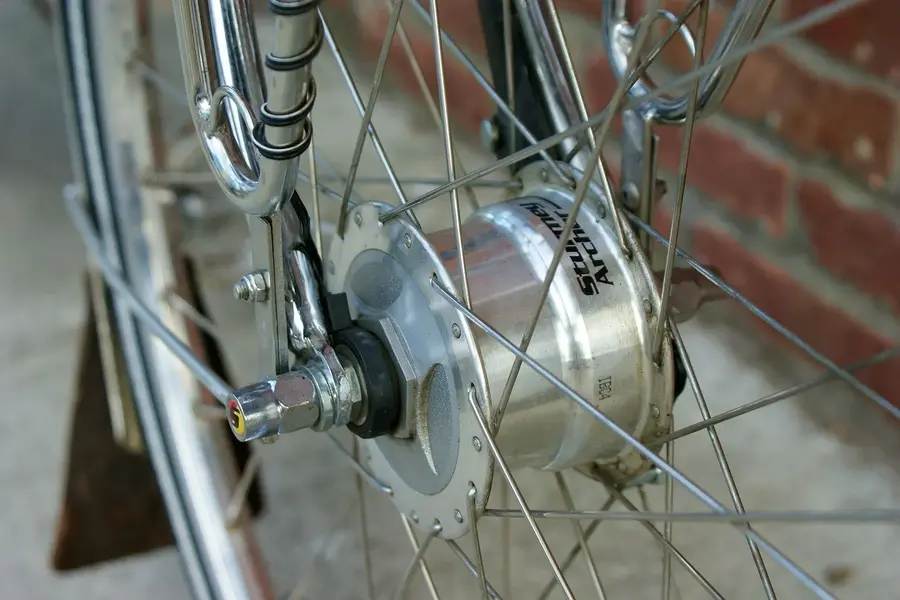 SCHWINN SPORTS TOURER TOWNIE 1970S 5.jpg