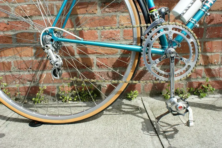 HOLDSWORTH 1970S 2.webp
