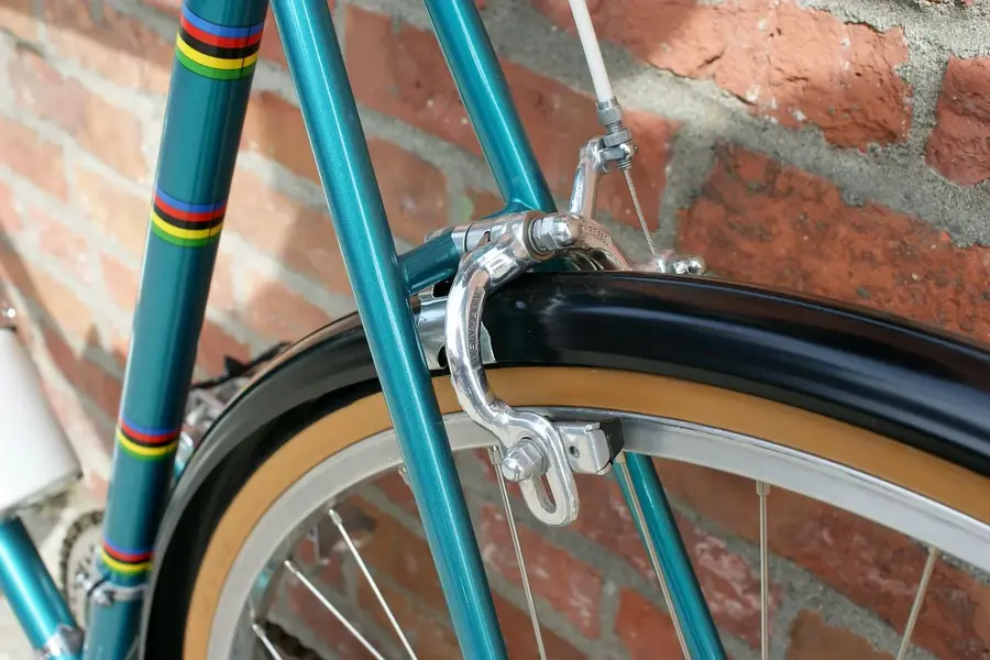 HOLDSWORTH 1970S 24.webp