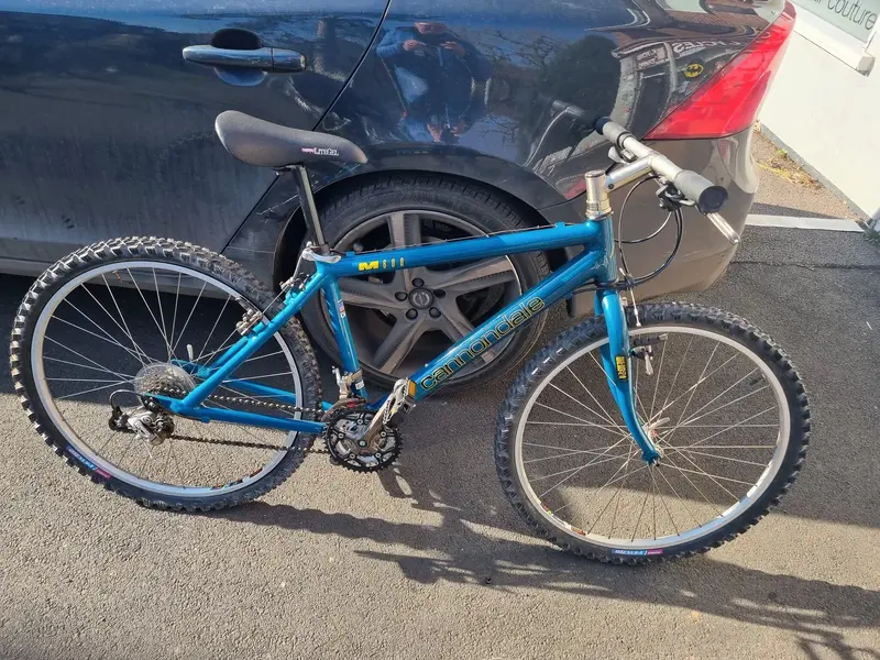 For Sale Very early 90s nos cannondale m600 Retrobike