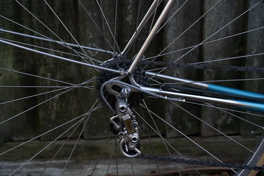 ALEX SINGER SPORTIF 25.webp